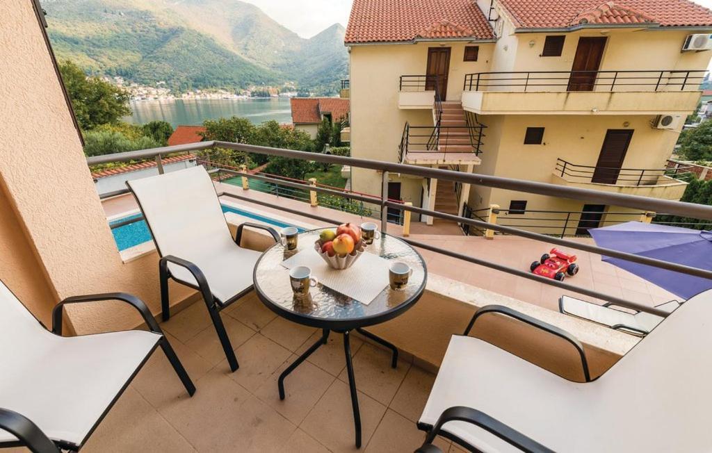 Port Adria Apartments Kamenari Exterior foto